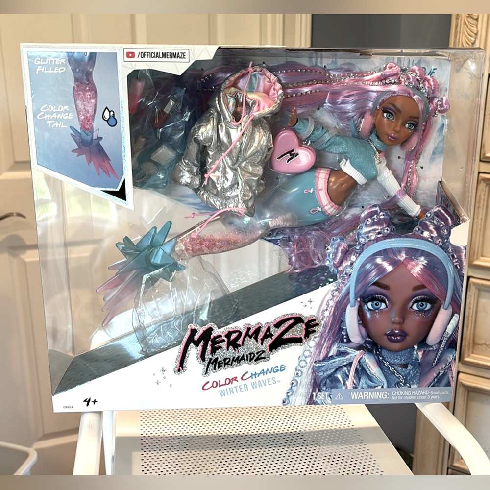 New in Pkg, Mermaze Mermaidz, Color Change, Winter Waves, Harmonique Doll. 4+